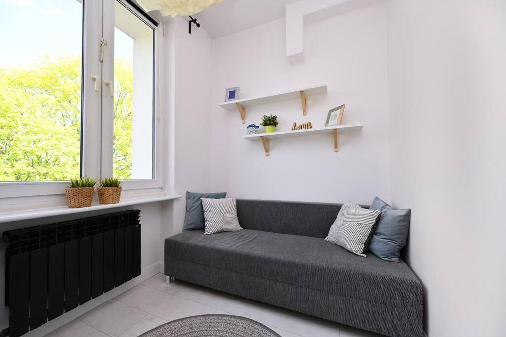 Ferienwohnung Saska Kepa -Ul. Francuska 2' Min Warschau Exterior foto
