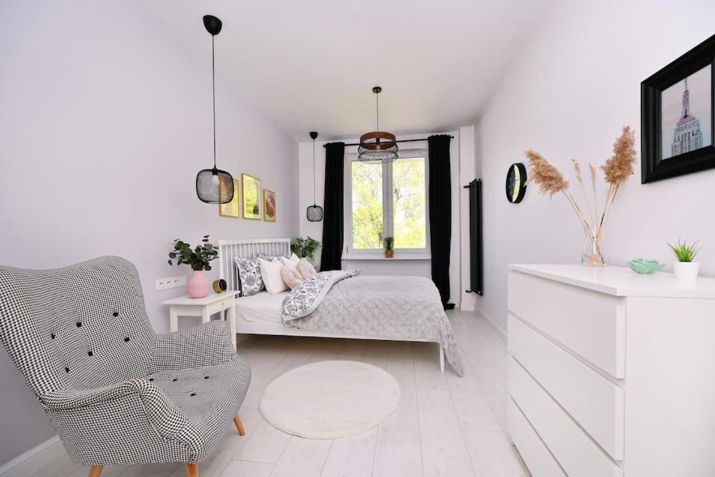 Ferienwohnung Saska Kepa -Ul. Francuska 2' Min Warschau Exterior foto